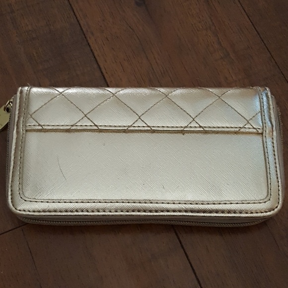 Betsey Johnson - Gold Metallic Wallet - Picture 3 of 7